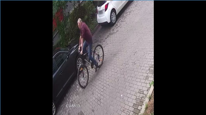 Ukradł rower w Świętochłowicach. Rozpoznajesz go? [ZDJĘCIA z monitoringu]
