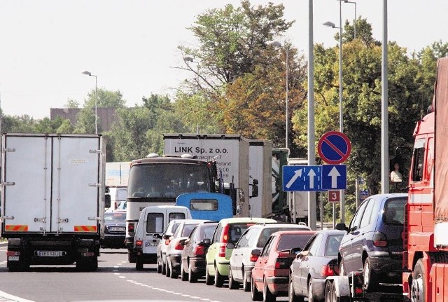 Budowa drogi ekspresowej to konieczność, bo krajowa "trójka" na Dolnym Śląsku jest za wąska
