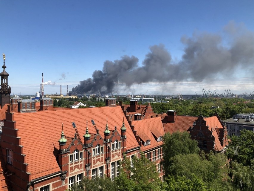 Pożar w Gdańsku przy ul. Kujawskiej 3.06.2020 r. Płonie...