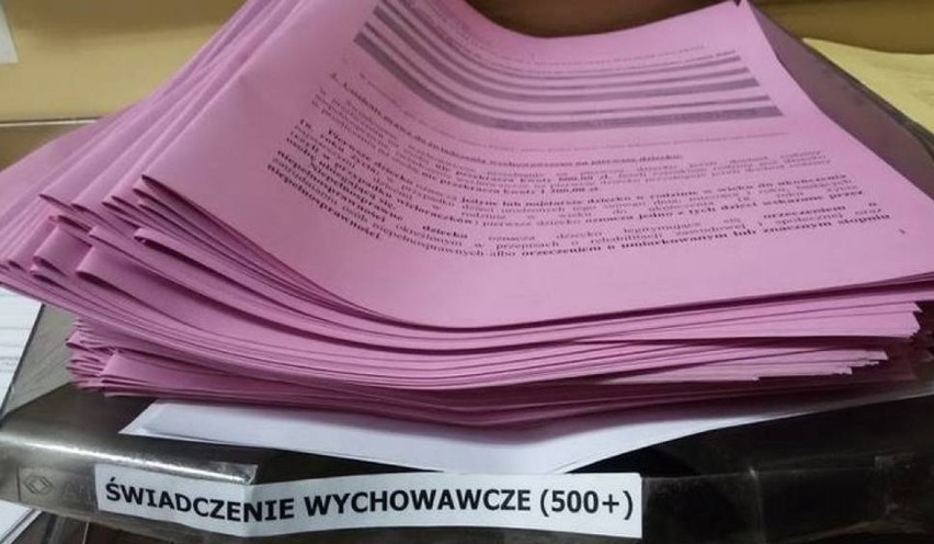 Program "500 Plus" w Ogrodzieńcu:

Wypłacanie świadczeń w...