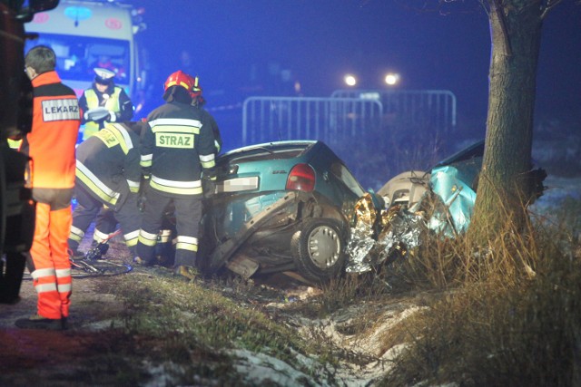 Śmiertelny wypadek koło Rychnowa. Nie żyje dwóch mężczyzn