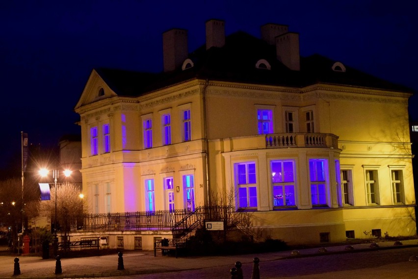 Muzeum Miasta Malborka zaświeciło się na niebiesko dla autyzmu [ZDJĘCIA]