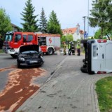 W Jarosławcu zderzenie dwóch aut. Ranną zabrano śmigłowcem LPR do szpitala. Zdjęcia