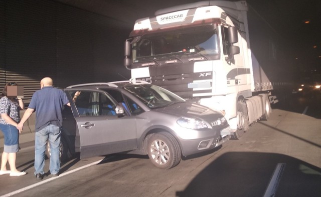 Do wypadku w tunelu doszło w poniedziałek 3 czerwca. Tunel jest zamknięty