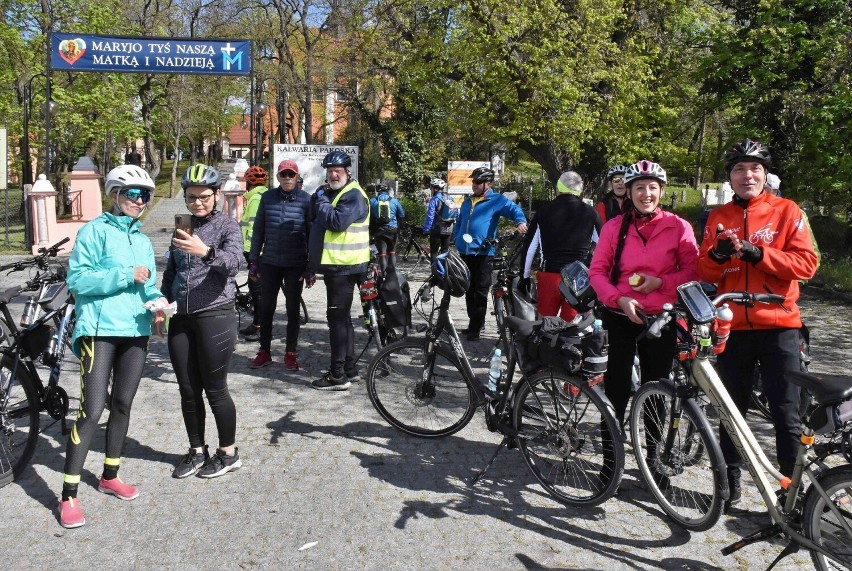 Ponad 200. cyklistów uczestniczyło w dorocznym rajdzie...