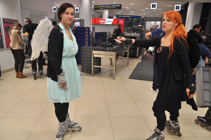 Odlotowe rolki 2012: Rolkarze na płycie lotniska w Łodzi