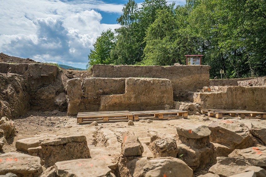 Skarby na górze Zyndrama. Archeolodzy odkryli osadę sprzed 3,5 tysiąca lat! 