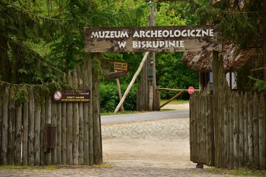 Muzeum Archeologiczne w Biskupinie. Historia i krótki, subiektywny spacer [zdjęcia]