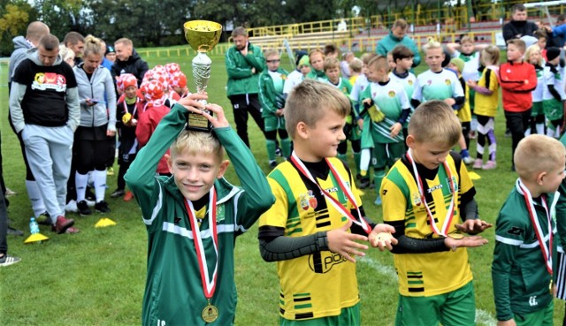 Rodzinny Festiwal Sportowy w Zduńskiej Woli z zawodnikami z całego regionu