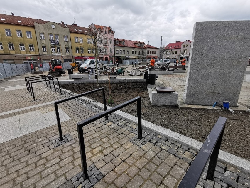 Przebudowany Rynek w Chrzanowie już prawie gotowy