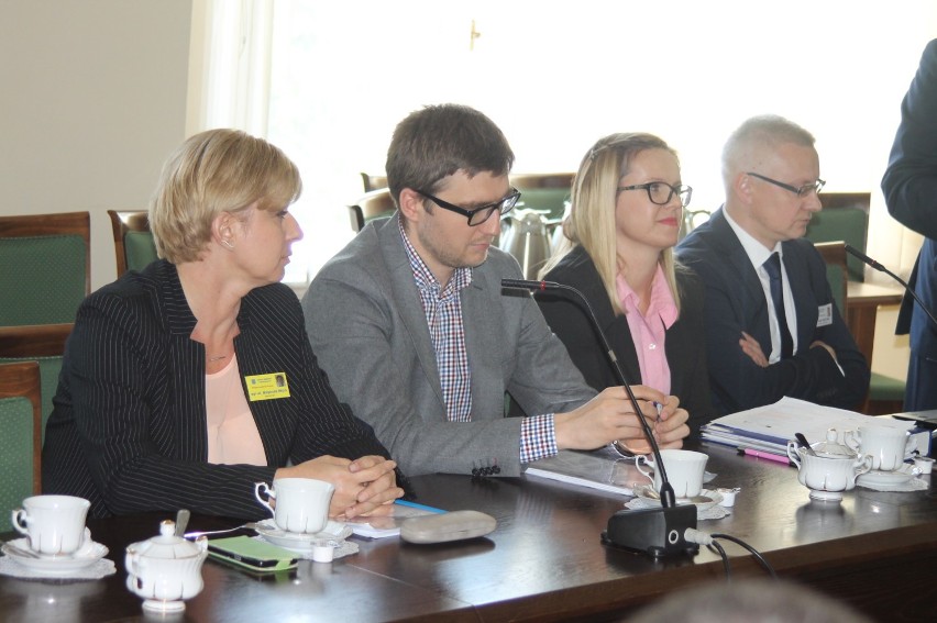 Inauguracja projektu wdrożenia e-usług we wszystkich samorządach powiatu krotoszyńskiego [ZDJĘCIA]