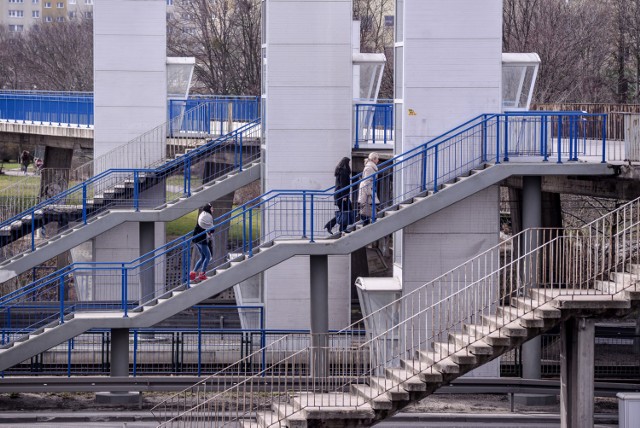 Co dalej z kładką na Zaspie? Będzie wyburzona?