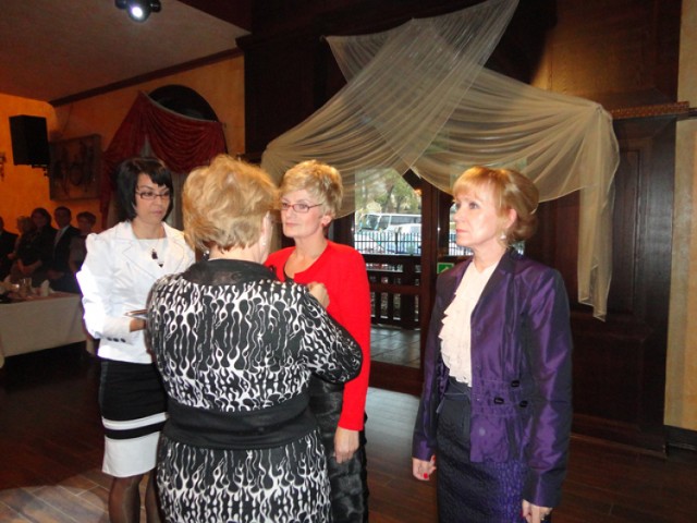 Srebrny Krzyż Zasługi odebrały na uroczystości w Ostrowcu Małgorzata Czyż i Elżbieta Czerwińska.