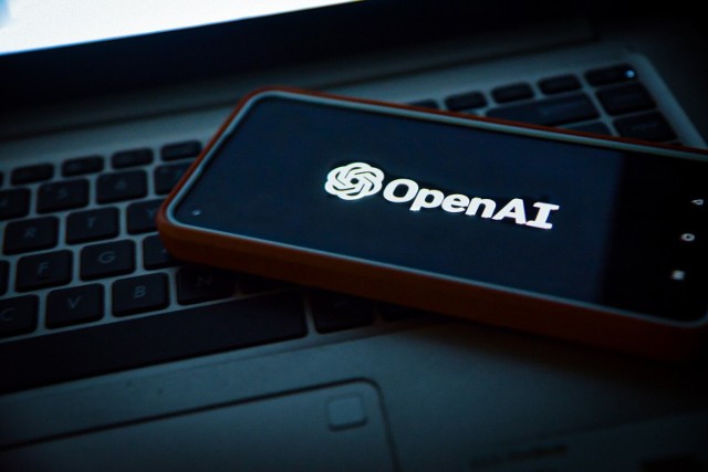 OpenAI zorganizowało pierwszą konferencję dla deweloperów. Firma ujawniła nowe funkcje ChatGPT i model ChatGPT 4 Turbo.