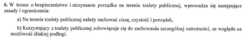 W Wadowicach w końcu otworzą szalet. Ulga dla pielgrzymów. Urzędnicy jednak ostrzegają: uważajcie na śliską podłogę! [ZDJĘCIA]