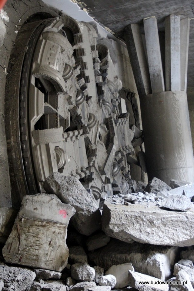 TBM Elisabetta już na stacji Stadion Narodowy