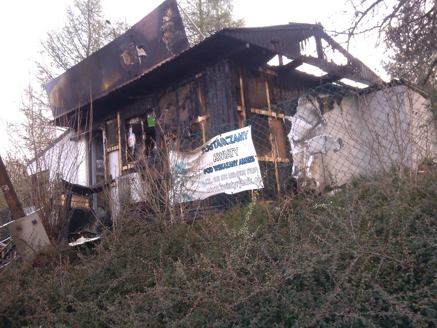 Pożar sklepu w Rybniku: Spłonął spożywczak przy ul. Żniwnej.