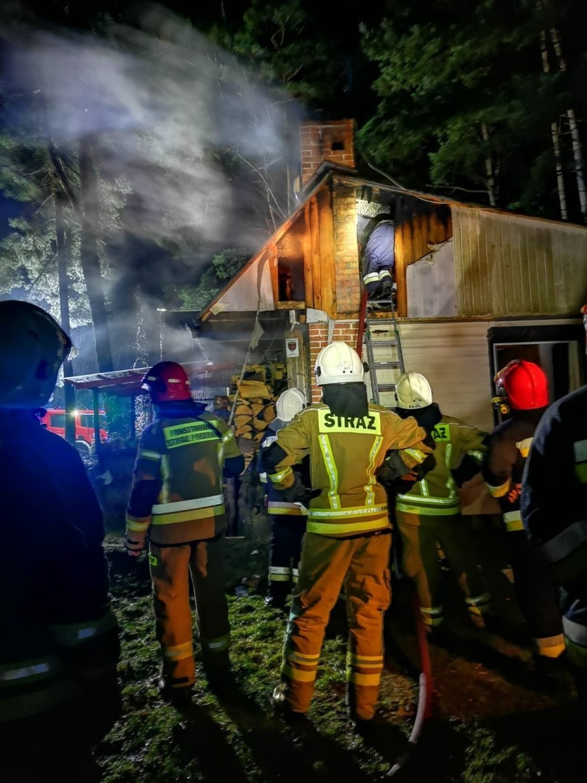 Pożar domku letniskowego na ul.Rysia w Rozewiu 03.01.2020