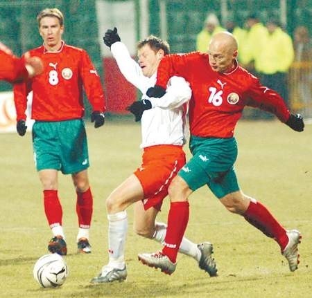 W jedynym tegorocznym meczu Polaków Białorusini mocno &amp;#8222;nakłuli&amp;#8221; balon rosnący w kadrze Janasa. Oby biało-czerwonym wyszło to na zdrowie. Fot. T. Jodłowski