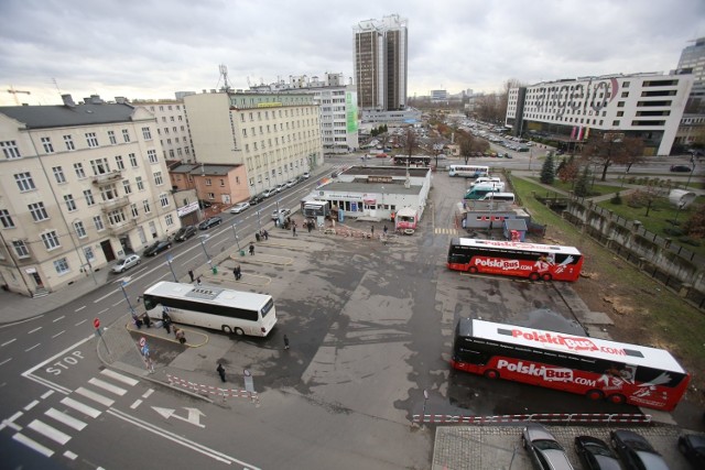 Dworzec autobusowy PKS w Katowicach przy ulicy Piotra Skargi