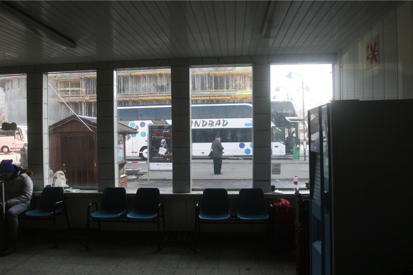 Dworzec autobusowy PKS w Katowicach przy ulicy Piotra Skargi