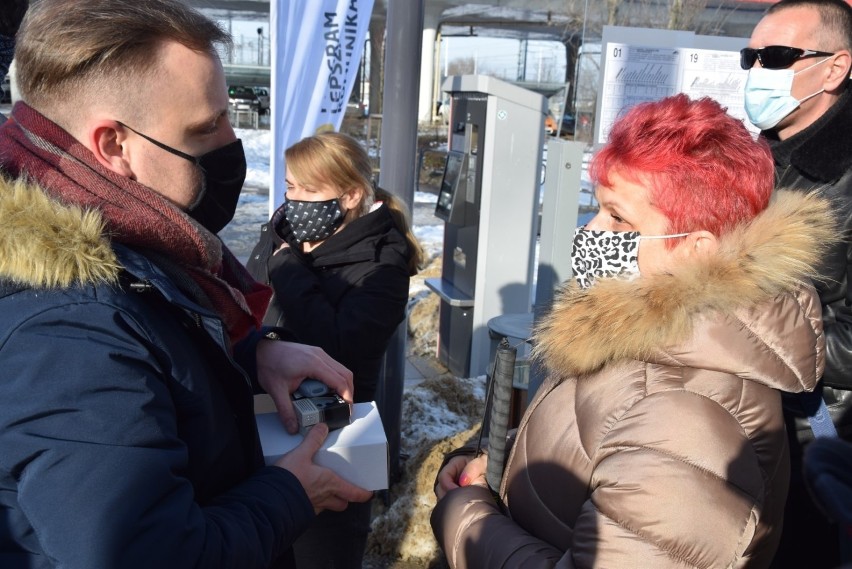 Niewidomi i niedowidzący częstochowianie otrzymają piloty do...