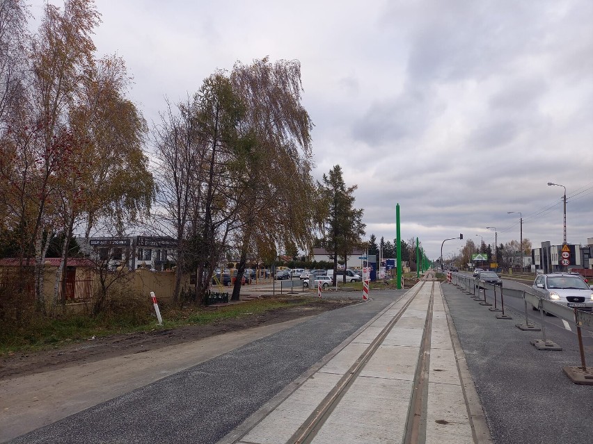 Kolejne zmiany na placu budowy torowiska. Tym razem na granicy z Ksawerowem