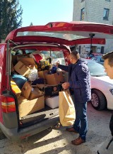  Pińczowska "jedynka" przekazała dary dla uchodźców z Ukrainy. Zobacz zdjęcia