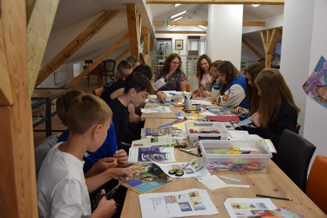 W Gminnej Bibliotece Publicznej w Szebniach rozstrzygnięto konkurs plastyczny i odbyły się warsztaty literackie z Joanną Jagiełło