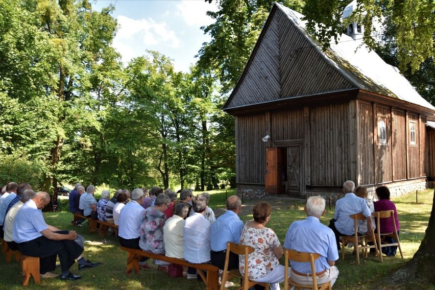 Tak było na Pikniku Seniora 2022 w gminie Brzuze. Zobacz zdjęcia z uroczystości w Studziance i imprezy w Dobrem