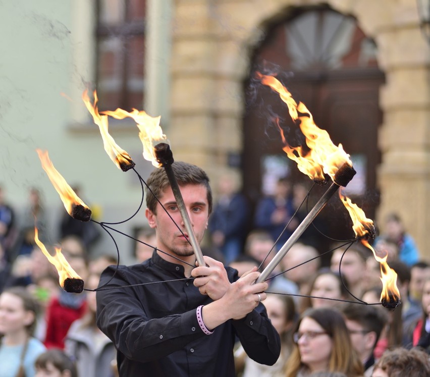 Przygotowania do Wielkanocy na Ostrowie Tumskim