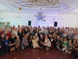 Seniorzy z grupy Radość Życia w Wałbrzychu urządzili zabawę na Dzień Kobiet połączoną ze zbiórką pieniędzy dla Ukrainy