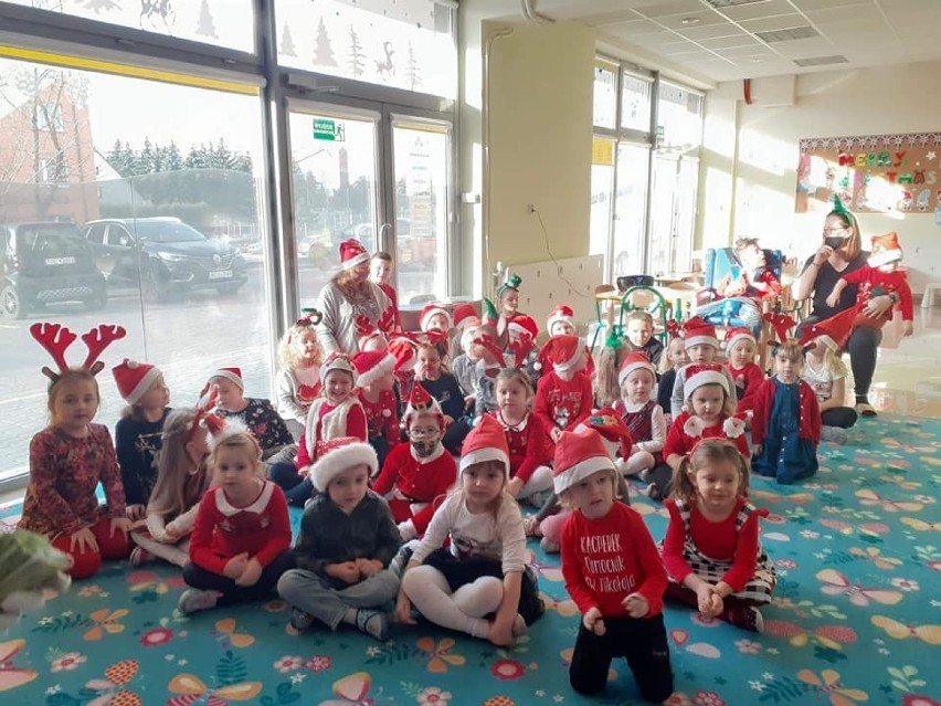 Święty Mikołaj odwiedził dzieciaki z przedszkola Magical...