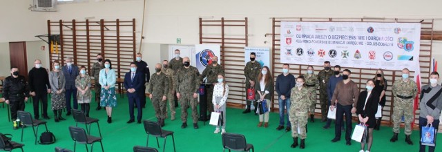 Zespół Szkół nr 1 w Golubiu-Dobrzyniu był zaangażowany w organizację Olimpiady o Wiedzy i Obronności. To właśnie w tej szkole odbył się III etap zmagań- test dla 10 finalistów z województwa