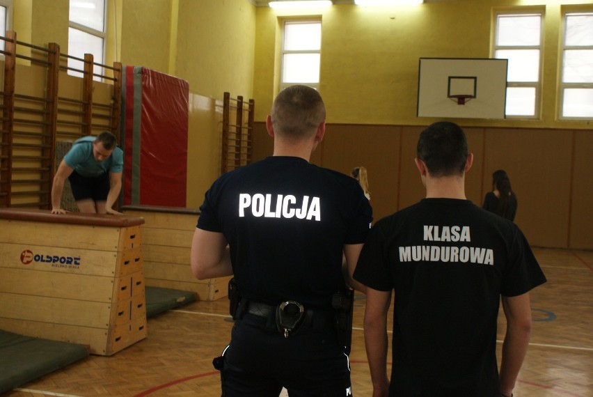 KPP Łęczyca promuje zawód policjanta