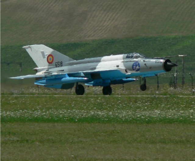 Mig-21 Lancer w gwarze pilotów nazywany „ołówkiem” był przez wiele lat podstawowym samolotem bojowym polskiej armii. Tym bardziej dynamiczny pokaz maszyny będzie na pewno ciekawostką podczas Air Show 2018 w Radomiu.