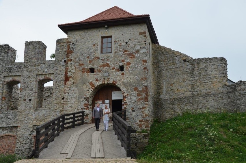 Przez piaski pustyni
Klucze, Rabsztyn (11 km) Jaroszowiec...