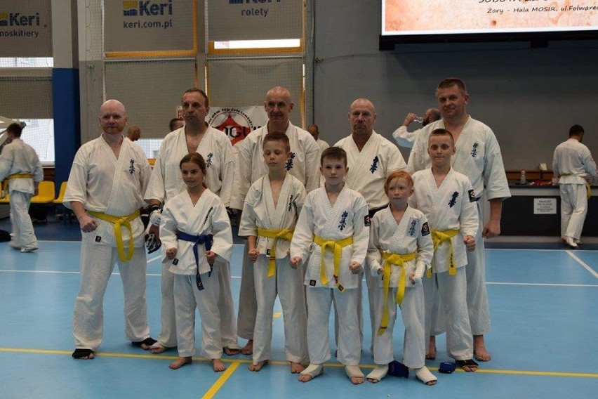 Dąbrowscy i będzińscy karatecy zdobywali doświadczenie w Żorach [ZDJĘCIA]