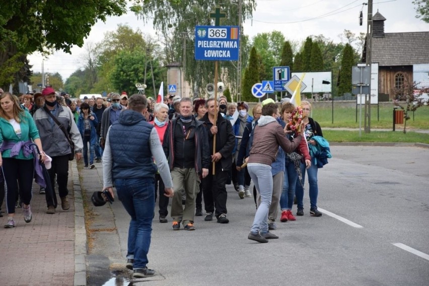 Mimo pandemii i obowiązujących obostrzeń - dziś (w...