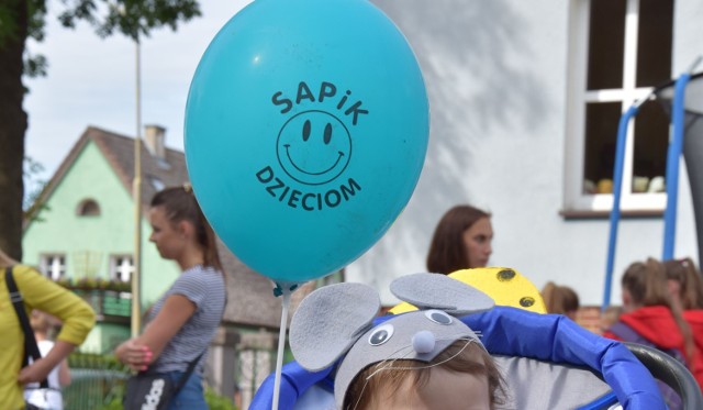 Archiwalne zdjęcia sprzed kilku lat z zakończenia roku w SAPiK-u