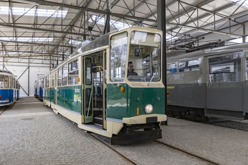 Po Krakowie będzie kursował zabytkowy tramwaj z Poznania [ZDJĘCIA]