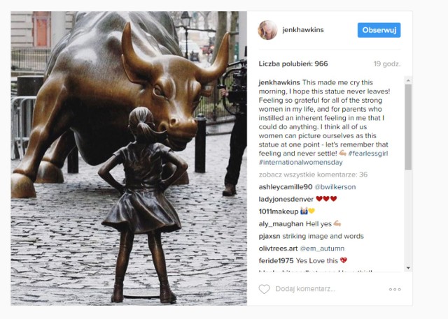 Nieustraszona dziewczynka stanęła na przeciw byka z Wall Street i robi furorę w sieci