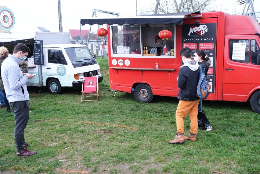 Festiwal Smaków Food Trucków w Legionowie. Wielka plenerowa impreza [ZDJĘCIA]