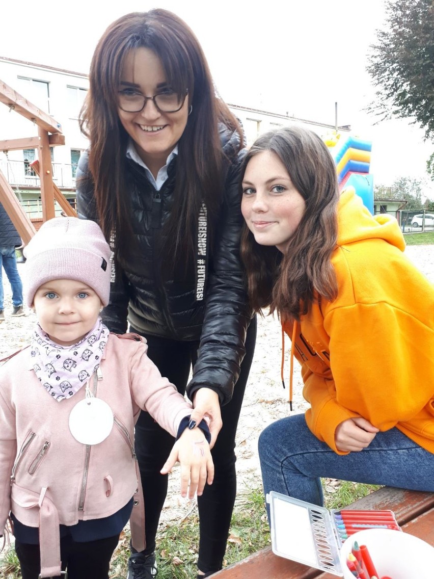 Wychowankowie MOS-u w Gołańczy odwiedzają przedszkola [ZDJĘCIA]