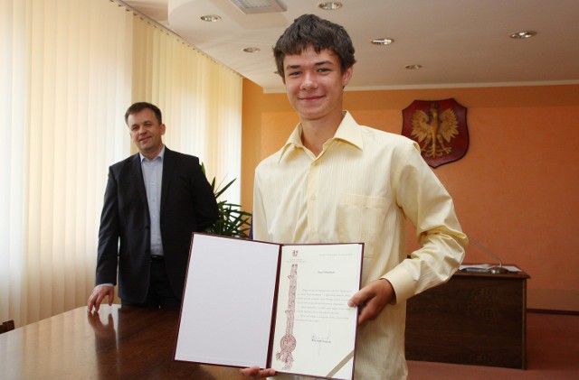 Kamil Majchrzak, to najlepszy młody tenisista w Piotrkowie