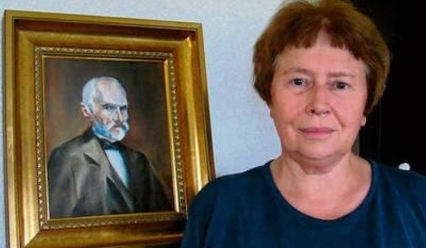 Prof. Maria Dzielska i jej ulubiony portret Cezarego Emila...