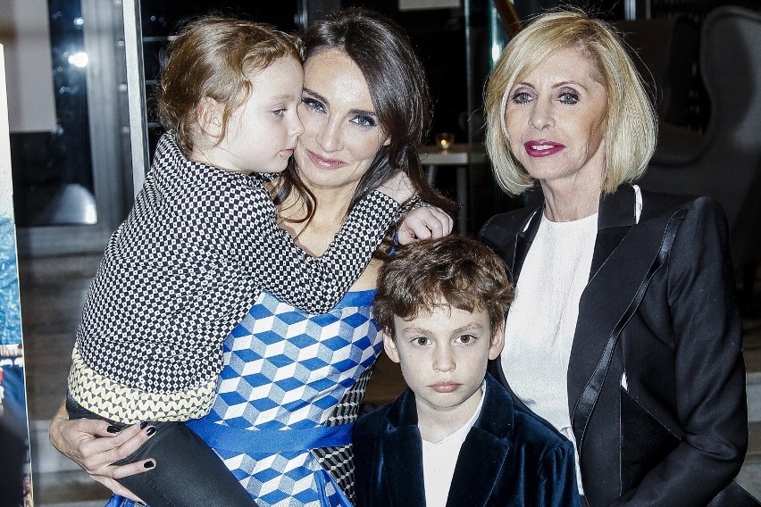 Dominika Kulczyk z mamą Grażyną i dziećmi, 2014 rok.