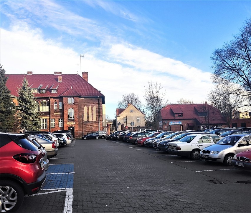 Malbork. Parking przy starostwie będzie rozbudowany? Powiat chce wziąć sprawy w swoje ręce