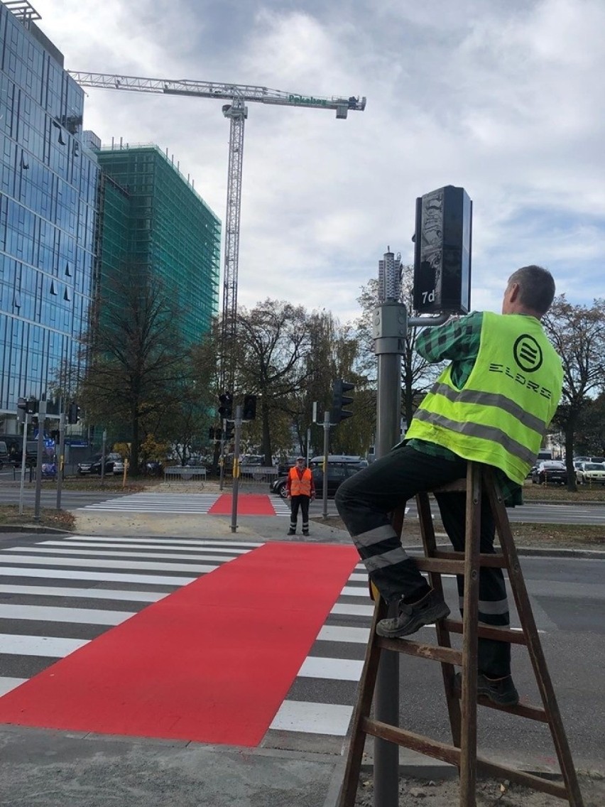 Kolejne naziemne przejście dla pieszych w Gdańsku. Nowe pasy pojawiły się na al. Grunwaldzkiej na wysokości Nowej Sudeckiej