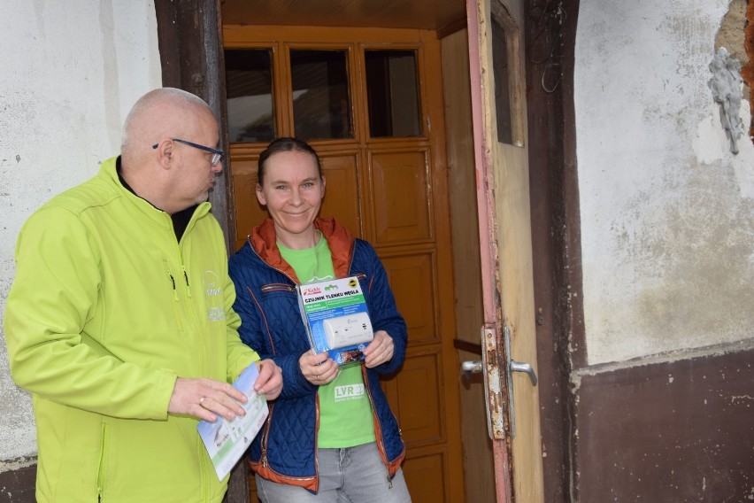 Czujki tlenku węgla dla mieszkańców Sulmierzyc [ZDJĘCIA]